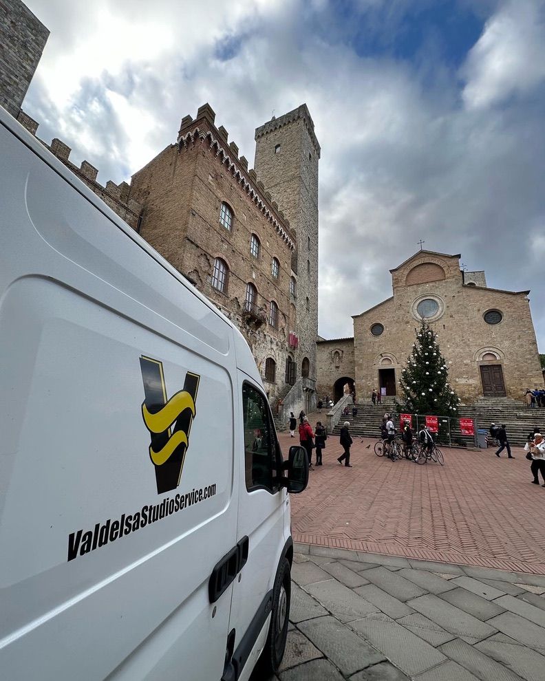 Furgone VSS in Piazza del Duomo a San Gimignano
